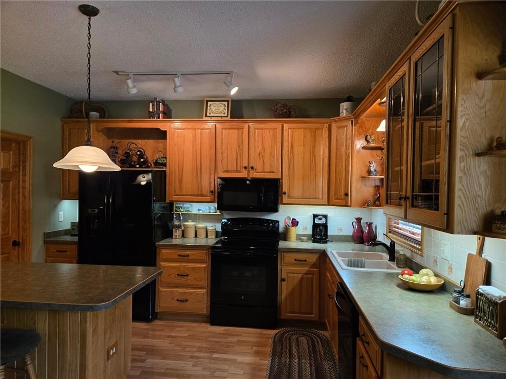 Deerwood Twp, Minnesota, 56444, United States, 3 Bedrooms Bedrooms, ,2 BathroomsBathrooms,Residential,For Sale,1904807