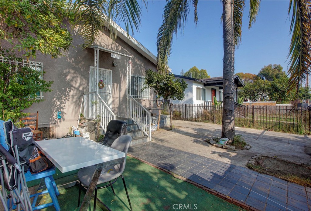 Los Angeles, California, 90003, United States, 3 Bedrooms Bedrooms, ,2 BathroomsBathrooms,Residential,For Sale,2008839