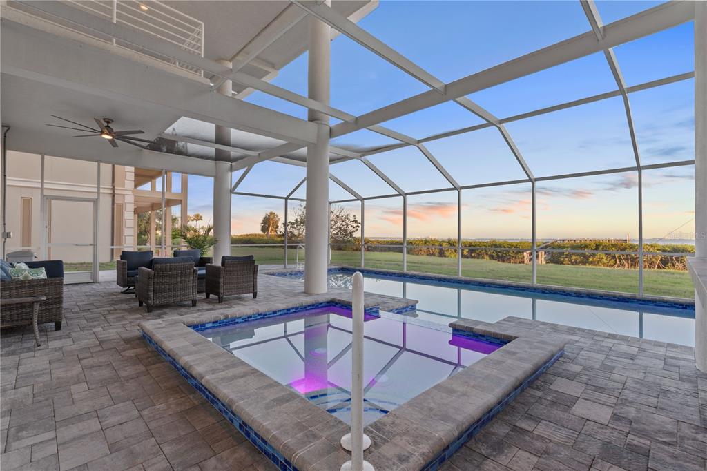 Bradenton, Florida, 34210, United States, 4 Bedrooms Bedrooms, ,5 BathroomsBathrooms,Residential,For Sale,1827645