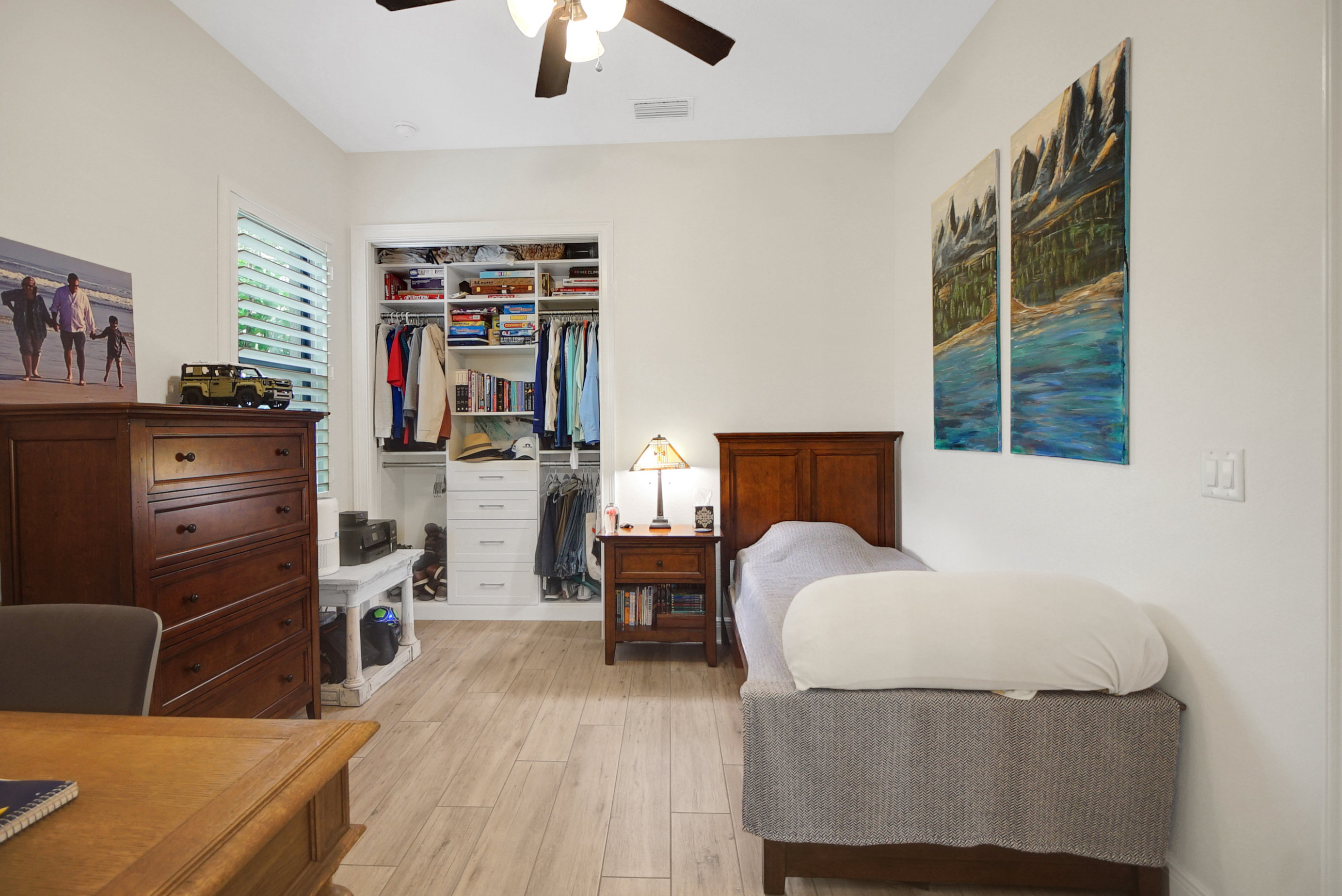 Lady Lake, Florida, 32159, United States, 4 Bedrooms Bedrooms, ,3 BathroomsBathrooms,Residential,For Sale,2005664