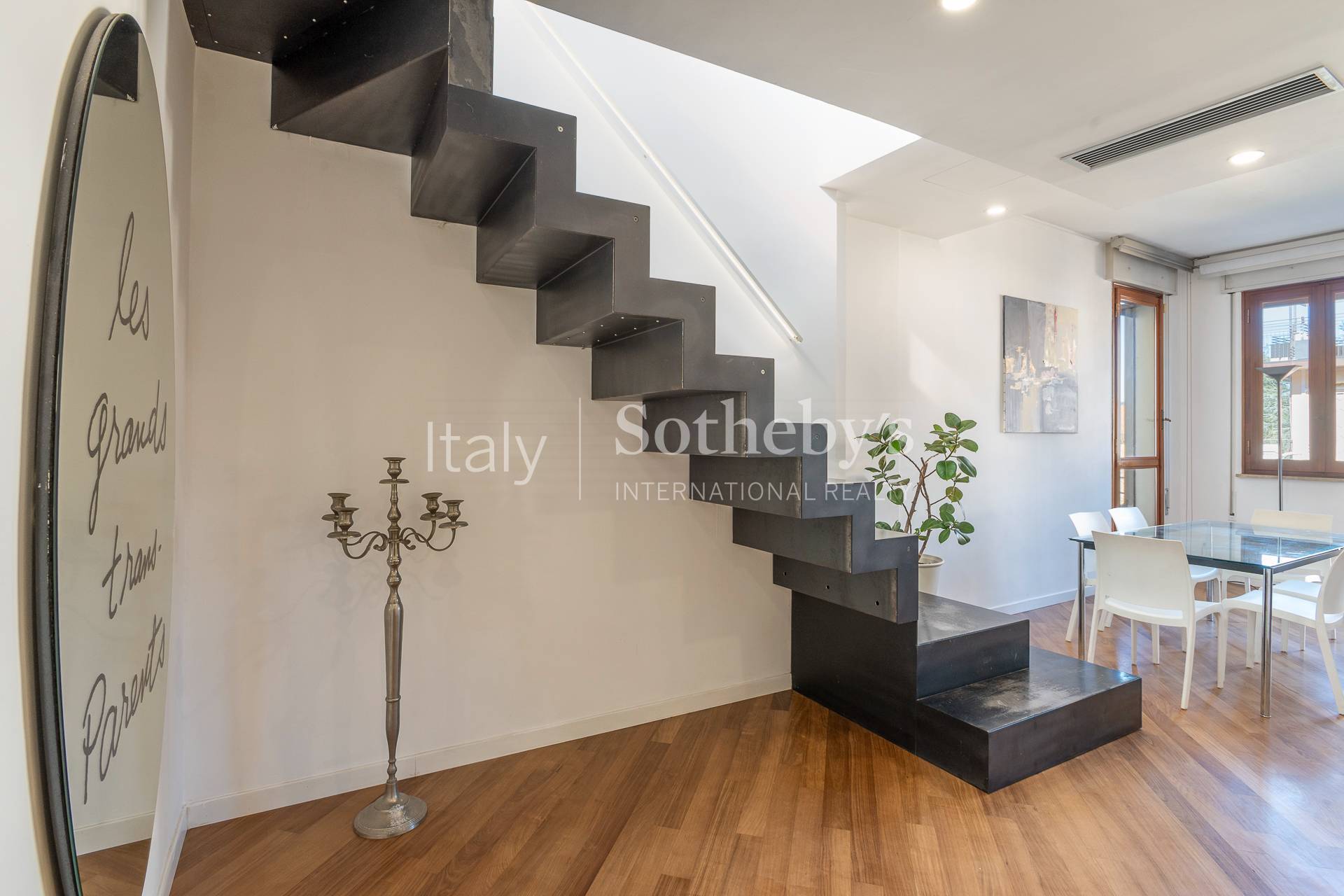  Elegant appartment with Panoramic Terrace - 物件實景