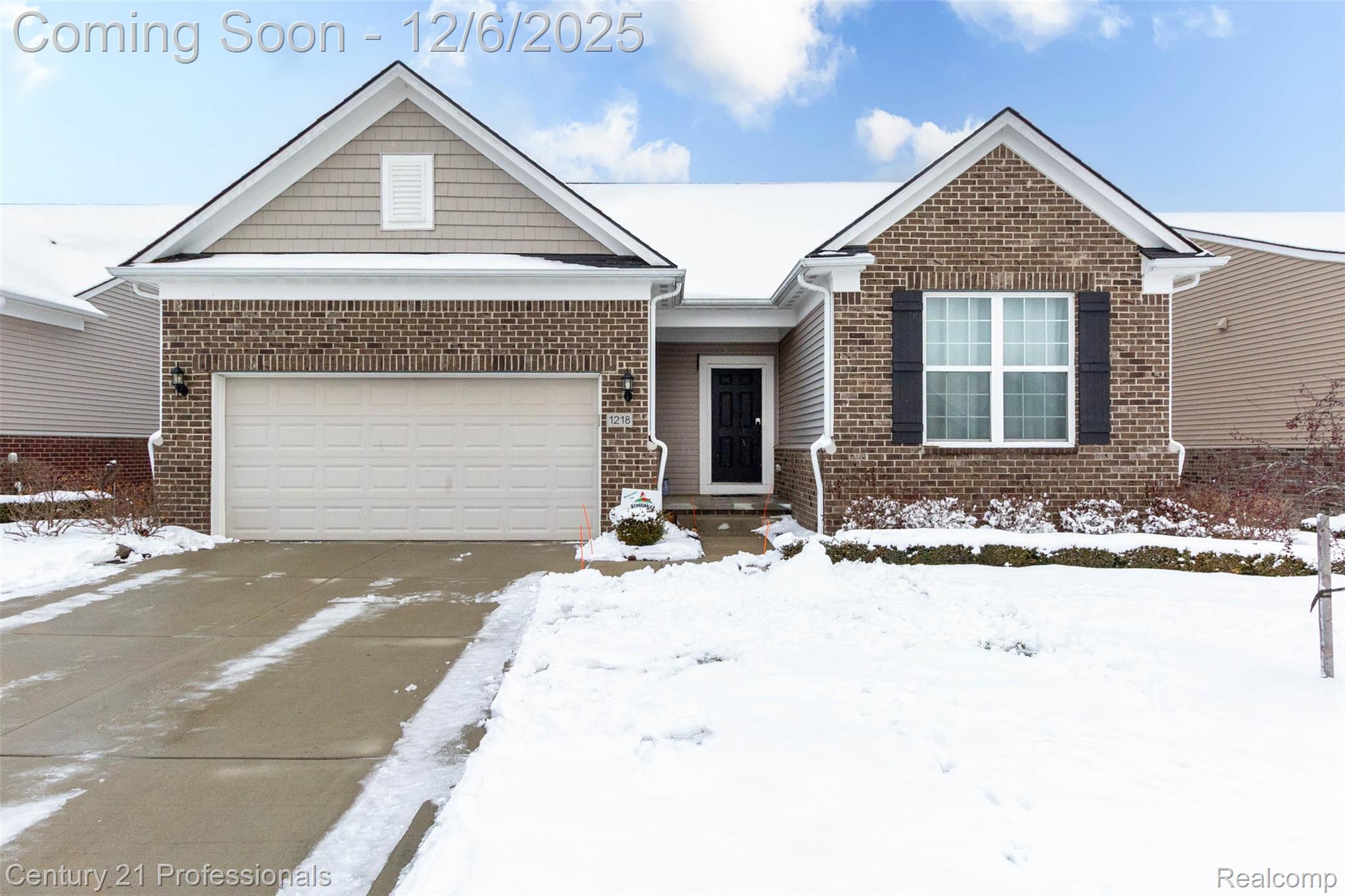 LakeOrion, Michigan, 48360, United States, 4 Bedrooms Bedrooms, ,3 BathroomsBathrooms,Residential,For Sale,2000120