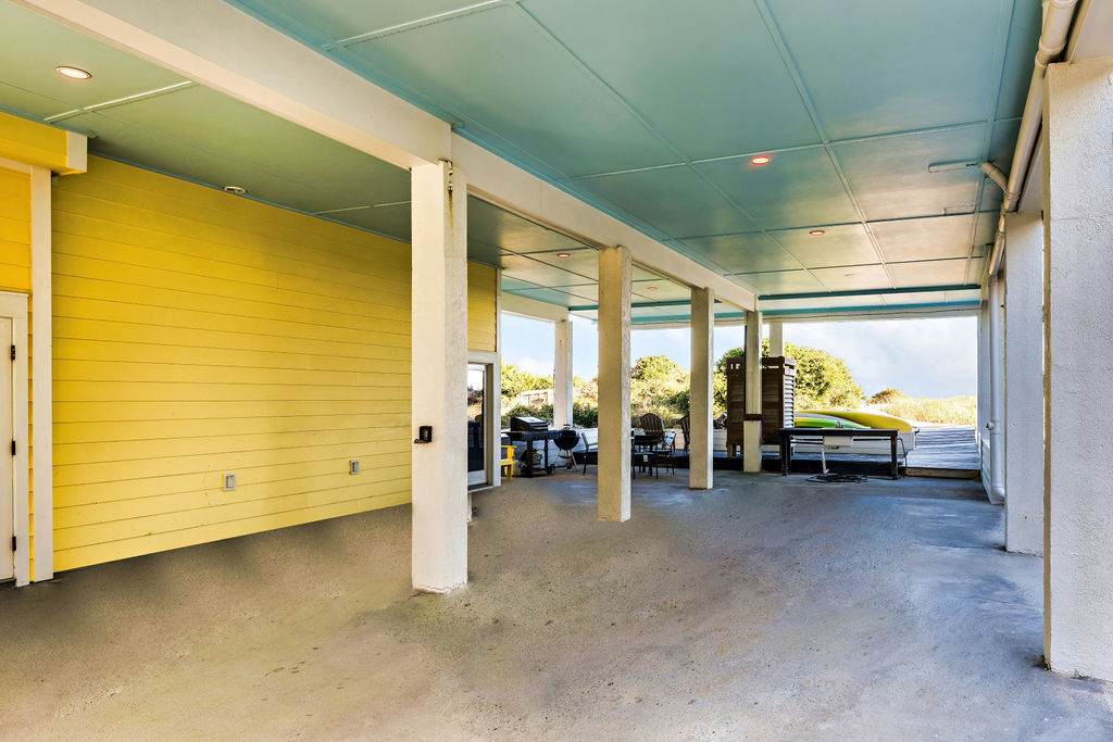 St George Island, Florida, 32328, United States, 5 Bedrooms Bedrooms, ,5 BathroomsBathrooms,Residential,For Sale,1978441