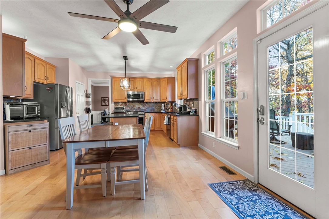 Venetia, Pennsylvania, 15367, United States, 4 Bedrooms Bedrooms, ,3 BathroomsBathrooms,Residential,For Sale,2008848