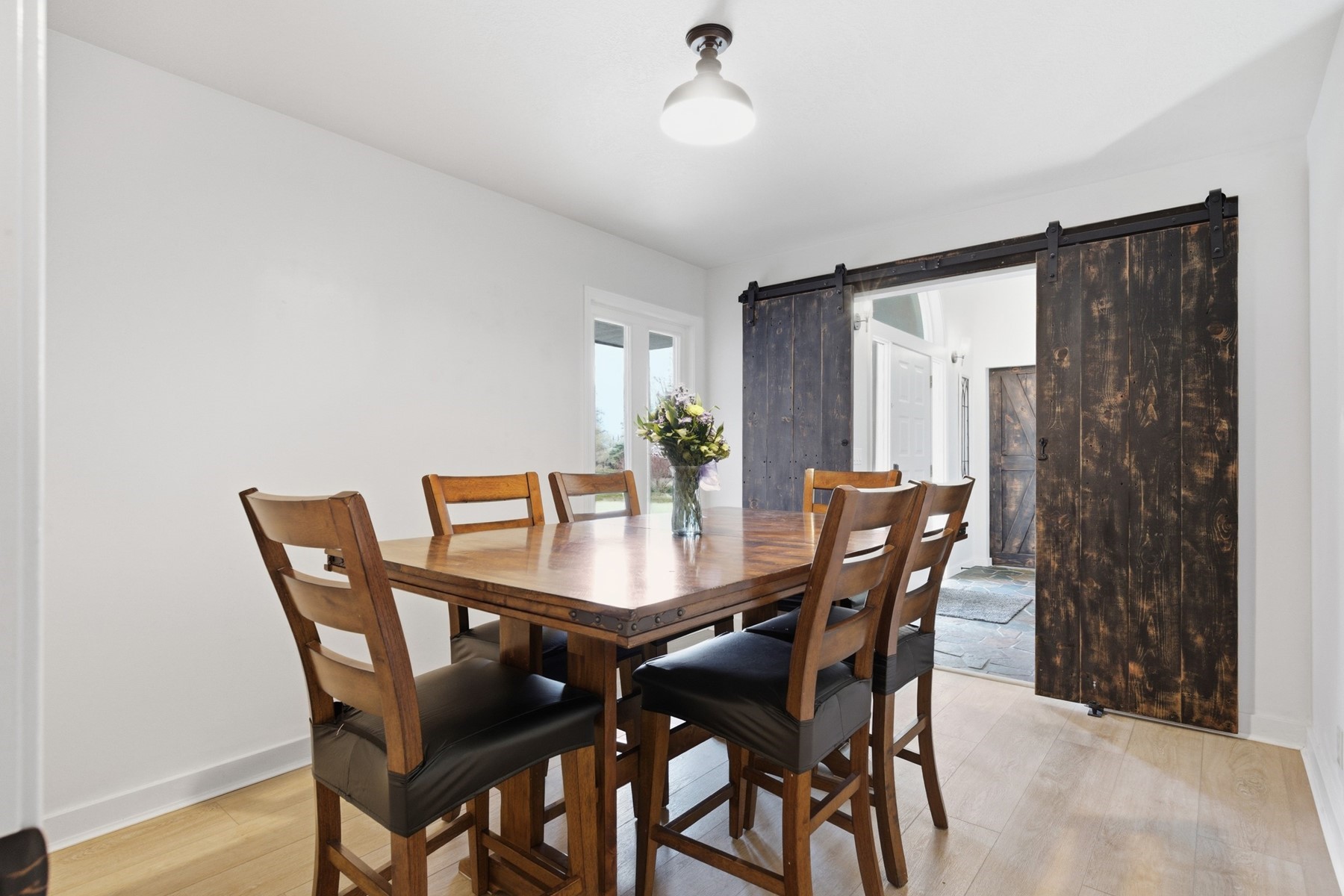  611 Ponder Point Dr - 物件實景