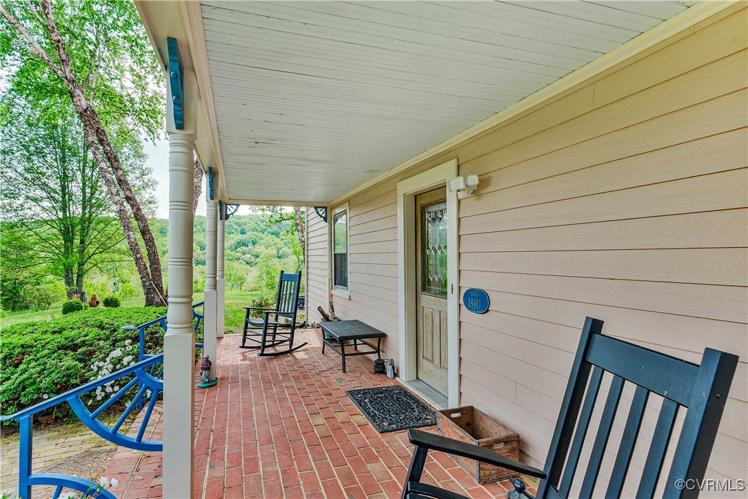 Gladstone, Virginia, 24553, United States, 2 Bedrooms Bedrooms, ,3 BathroomsBathrooms,Residential,For Sale,1802256