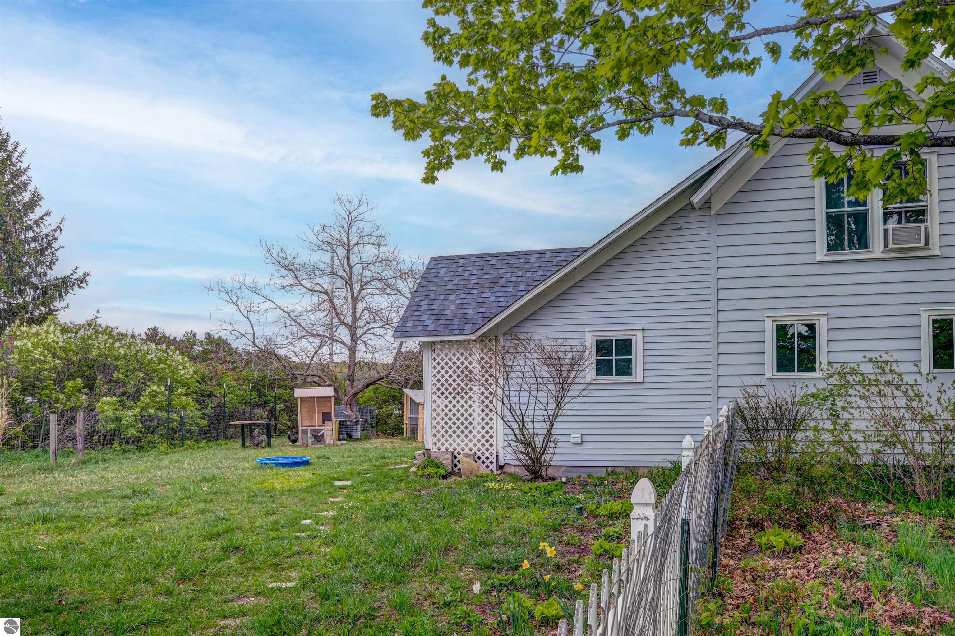 Traverse City, Michigan, 49686, United States, 3 Bedrooms Bedrooms, ,2 BathroomsBathrooms,Residential,For Sale,1820083