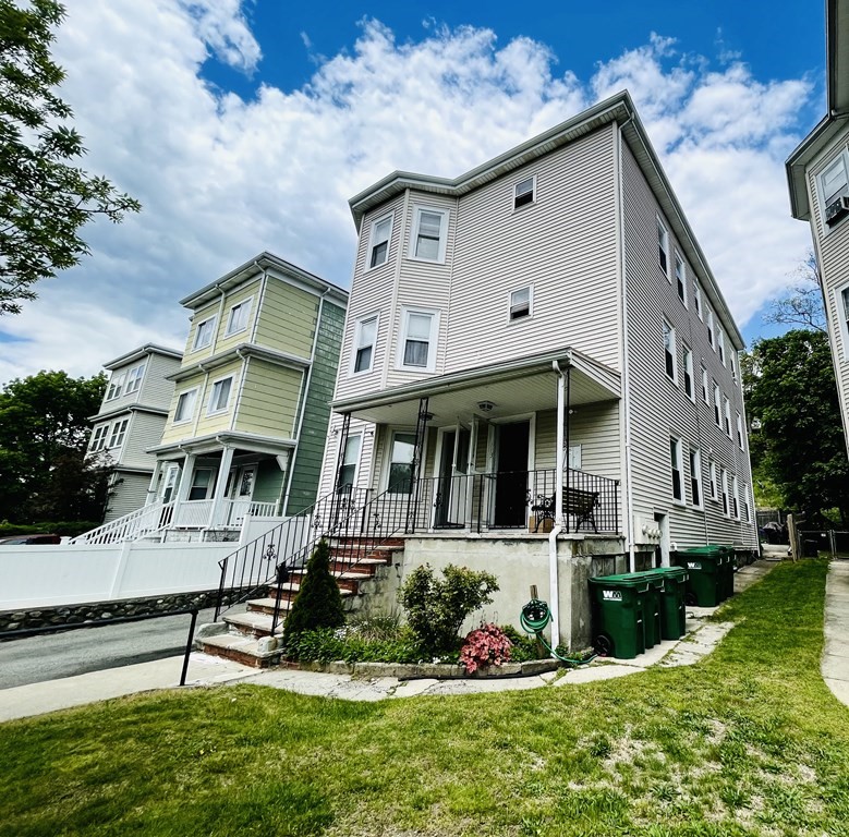 115 Fellsway W, Medford, Massachusetts, 02155, United States, 9 Bedrooms Bedrooms, ,3 BathroomsBathrooms,Residential,For Sale,115 Fellsway W,1009121