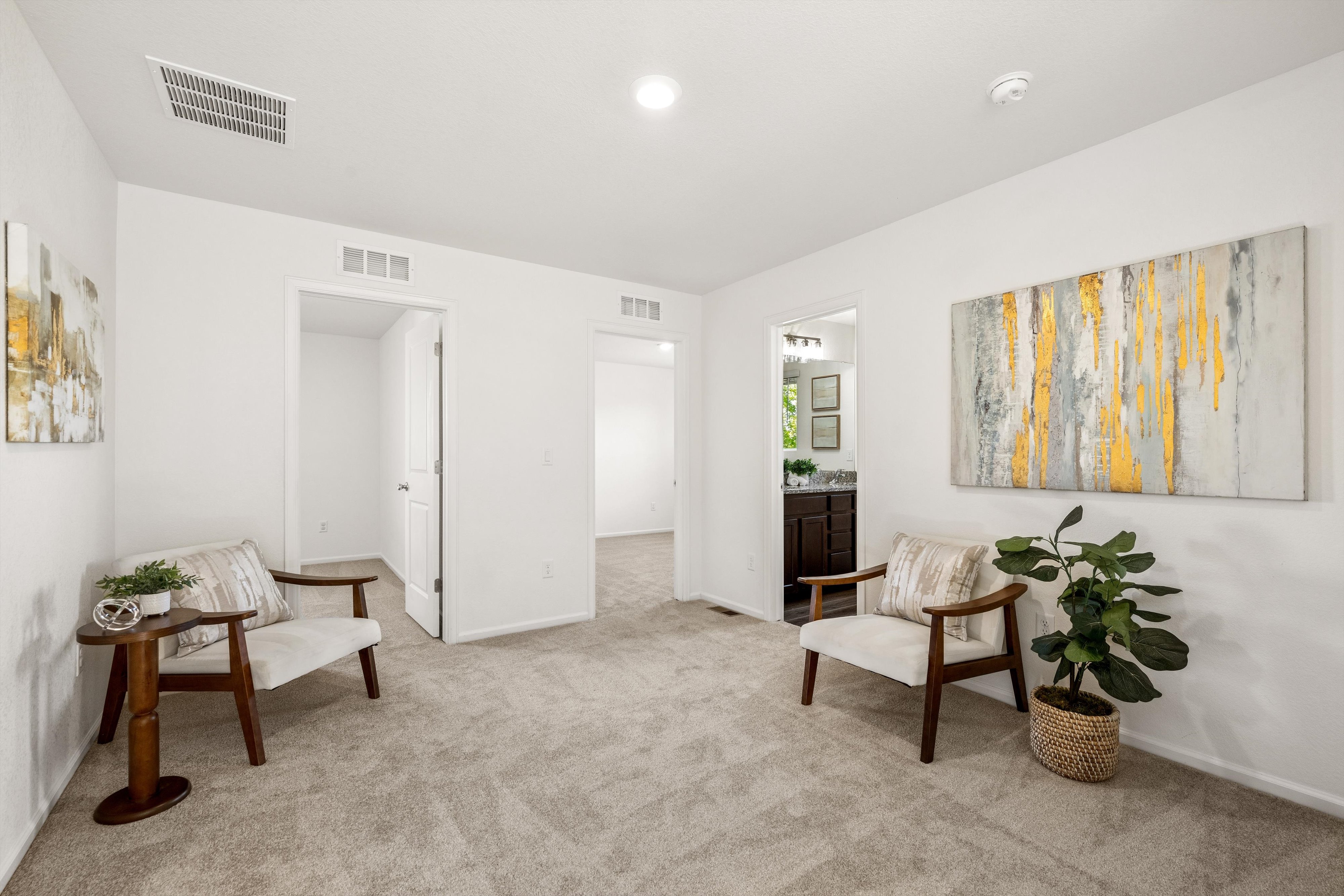  Move-In Ready, with Thoughtful and Unique Design Features - 物件實景