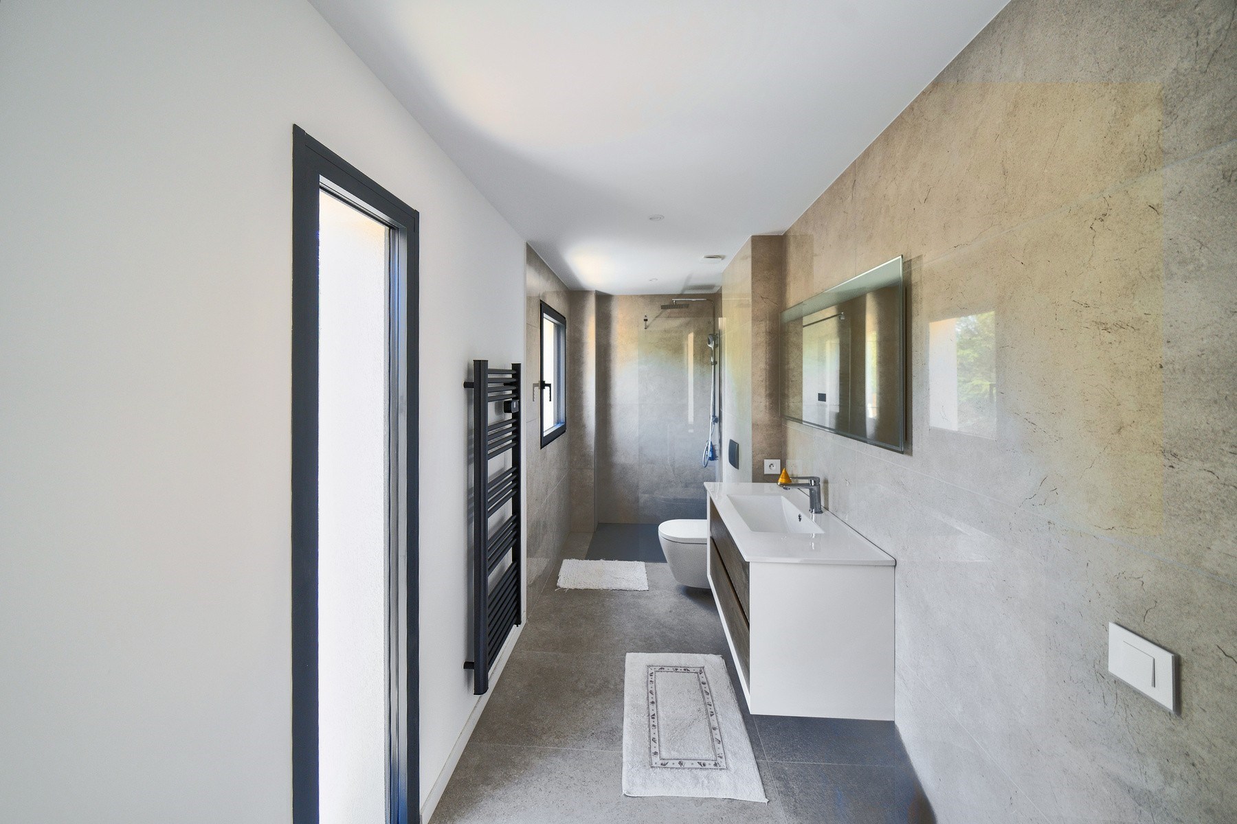  Renovated villa with swimming pool and large garage near Valbonne - 物件實景