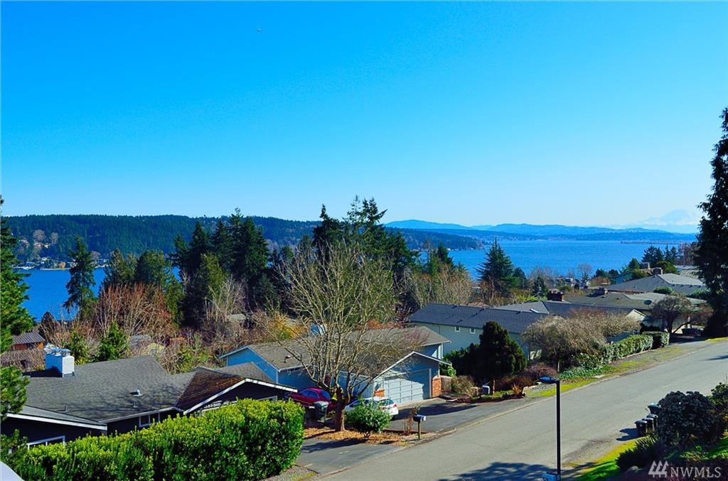 16001 36th Ave NE, Lake Forest Park, Washington, 98155, United States, 3 Bedrooms Bedrooms, ,4 BathroomsBathrooms,Residential,For Sale,16001 36th Ave NE,1611051