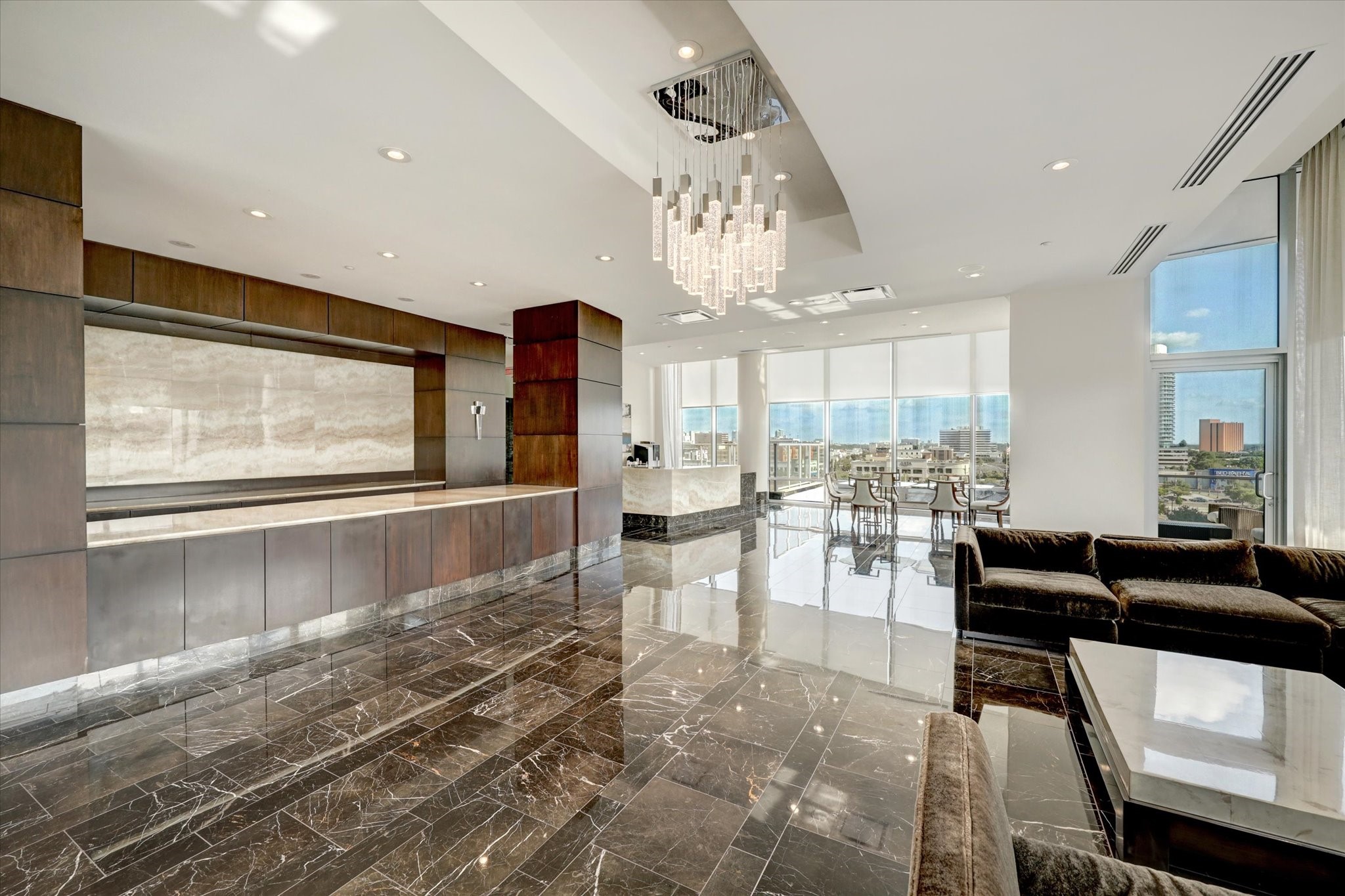  2727 Kirby Drive #13E - 物件實景