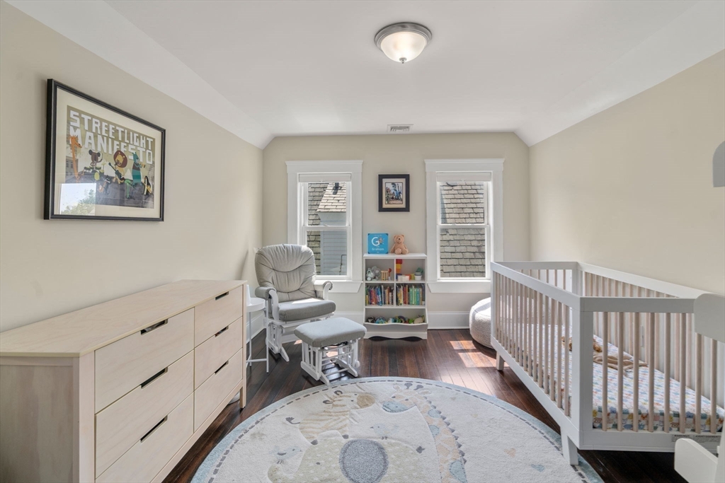 Somerville, Massachusetts, 02144, United States, 3 Bedrooms Bedrooms, ,3 BathroomsBathrooms,Residential,For Sale,1940459