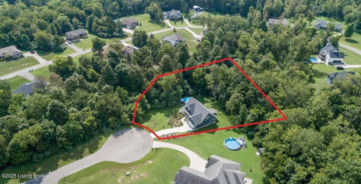 Crestwood, Kentucky, 40014, United States, 5 Bedrooms Bedrooms, ,4 BathroomsBathrooms,Residential,For Sale,1907085
