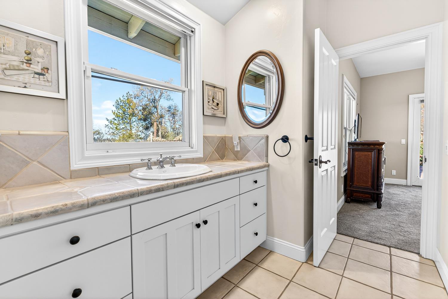 Grass Valley, California, 95949, United States, 3 Bedrooms Bedrooms, ,3 BathroomsBathrooms,Residential,For Sale,2048719