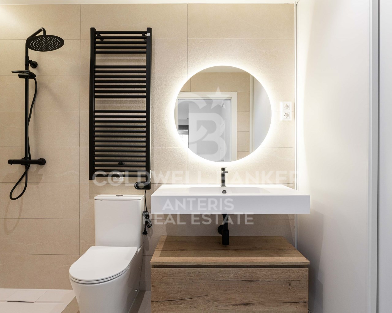 Barcelona, Catalonia, ES, 3 Bedrooms Bedrooms, ,2 BathroomsBathrooms,Residential,For Sale,1687492