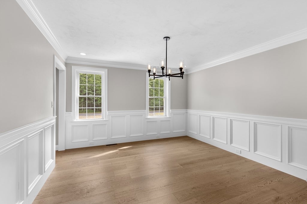 Lakeville, Massachusetts, 02347, United States, 3 Bedrooms Bedrooms, ,3 BathroomsBathrooms,Residential,For Sale,1943021