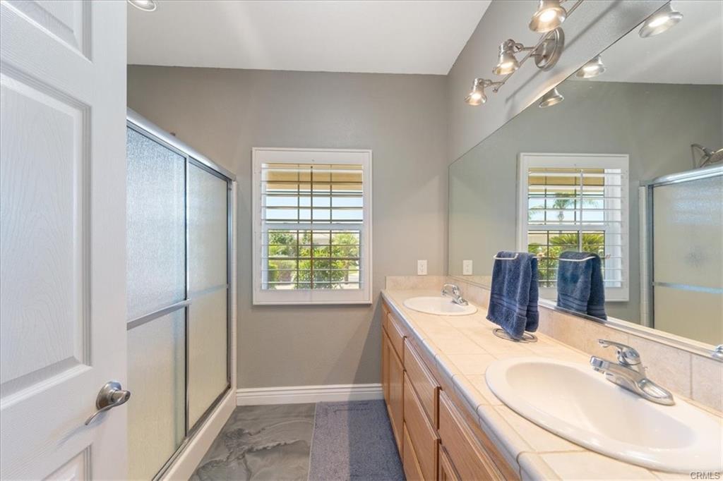 Hemet, California, 92544, United States, 4 Bedrooms Bedrooms, ,2 BathroomsBathrooms,Residential,For Sale,1899336