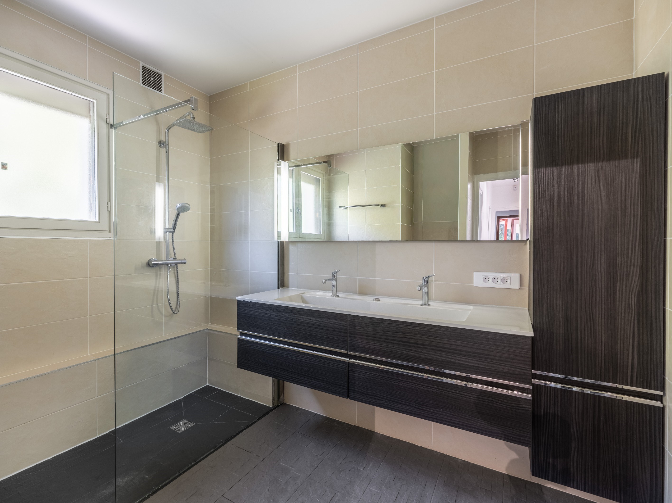  Exclusive - Charming family home with wooded grounds and swimming pool, 10 minu… - 物件實景