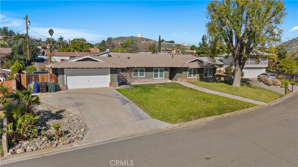 Jurupa Valley, California, 92509, United States, 4 Bedrooms Bedrooms, ,3 BathroomsBathrooms,Residential,For Sale,2012120