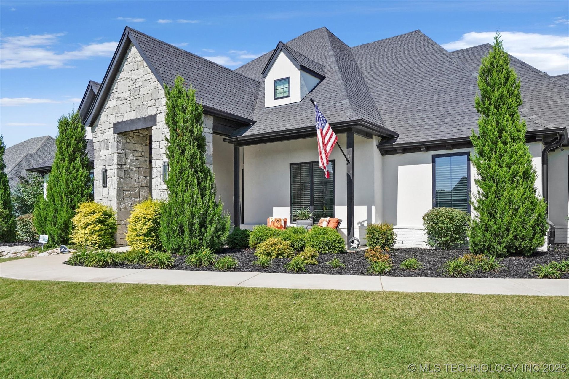 Owasso, Oklahoma, 74055, United States, 3 Bedrooms Bedrooms, ,4 BathroomsBathrooms,Residential,For Sale,1986225