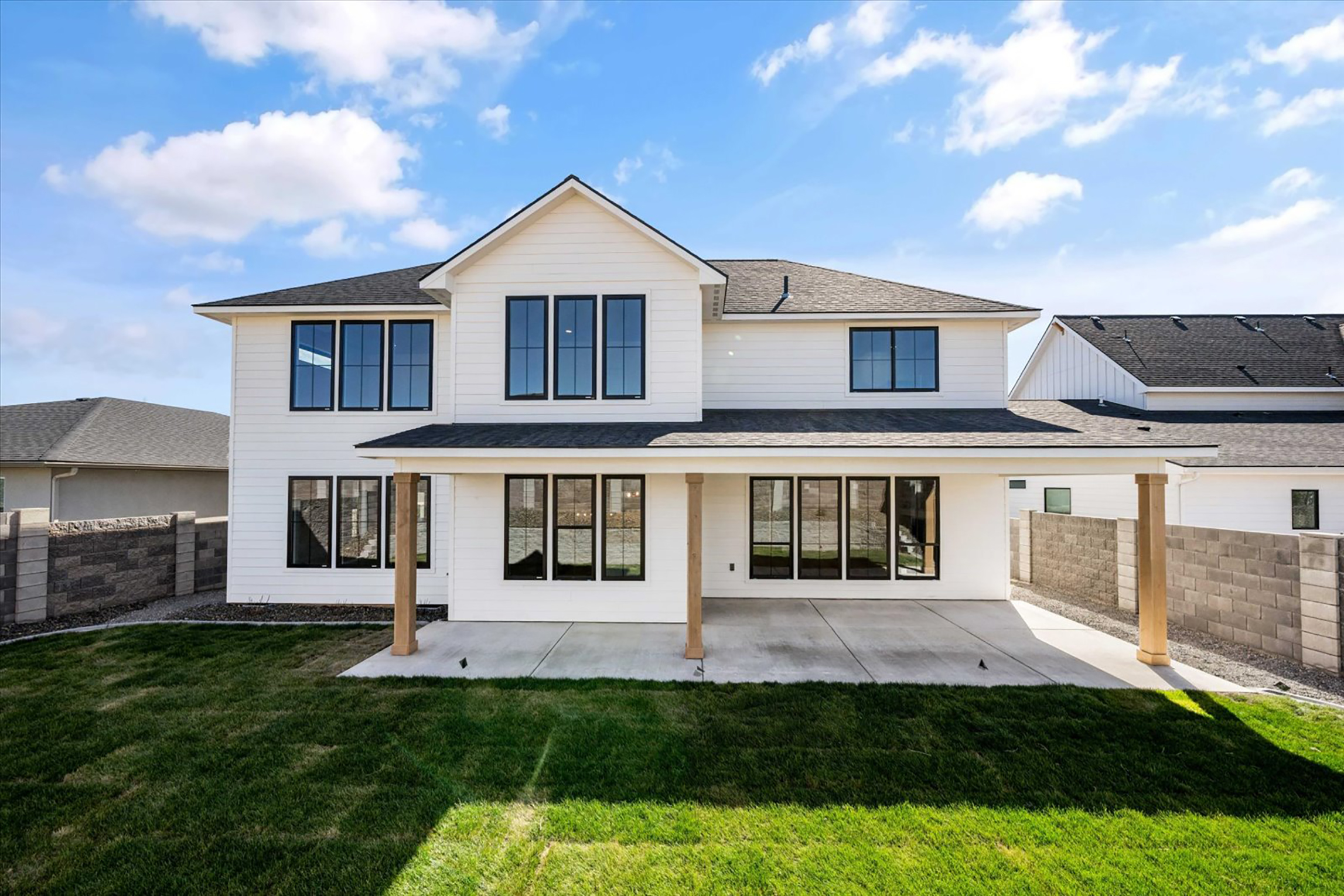  5 bed plus den and 2nd family room, great plan - 物件實景