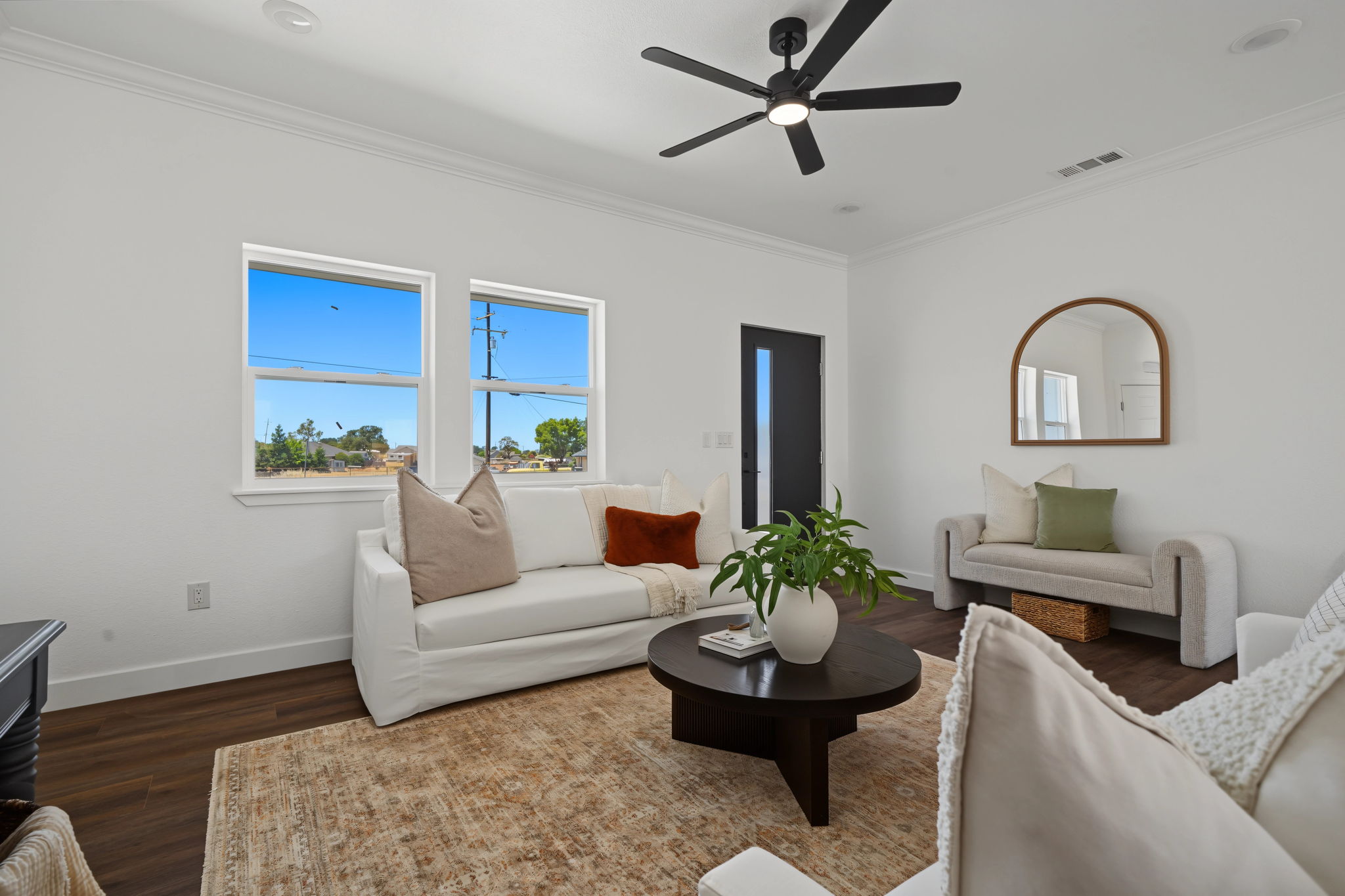  1916 Village Drive, Ione, CA 95640 - 物件實景