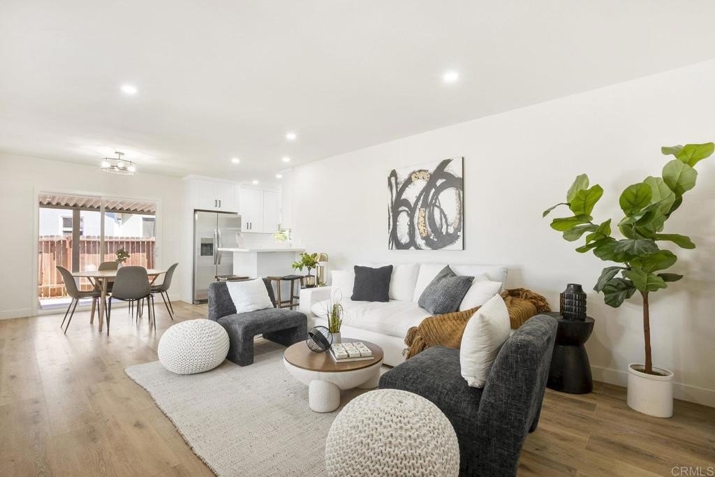 San Diego, California, 92114, United States, 3 Bedrooms Bedrooms, ,2 BathroomsBathrooms,Residential,For Sale,1991060