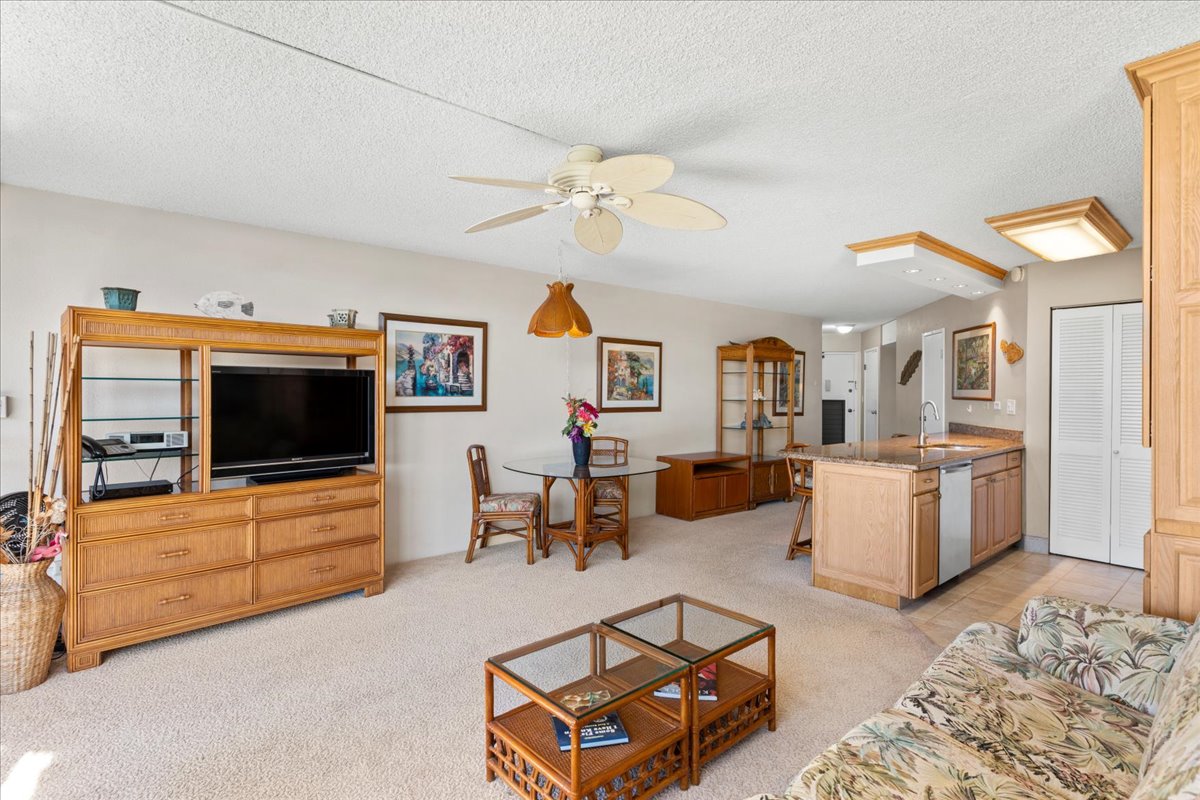 Kihei, Hawaii, 96753, United States, 1 Bedroom Bedrooms, ,2 BathroomsBathrooms,Residential,For Sale,1982922