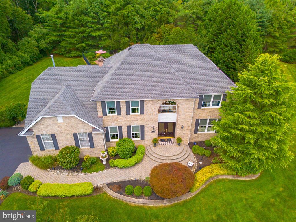 Monroe Township, New Jersey, 08831, United States, 5 Bedrooms Bedrooms, ,4 BathroomsBathrooms,Residential,For Sale,1895133
