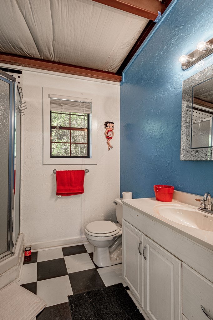 Nacogdoches, Texas, 75964, United States, 3 Bedrooms Bedrooms, ,2 BathroomsBathrooms,Residential,For Sale,1753235