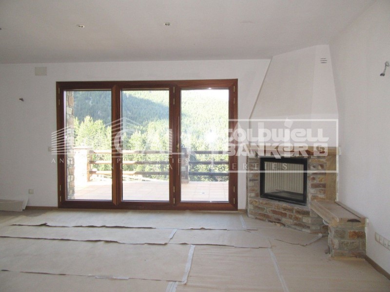 Canillo, Andorra, AD, 4 Bedrooms Bedrooms, ,2 BathroomsBathrooms,Residential,For Sale,1628029