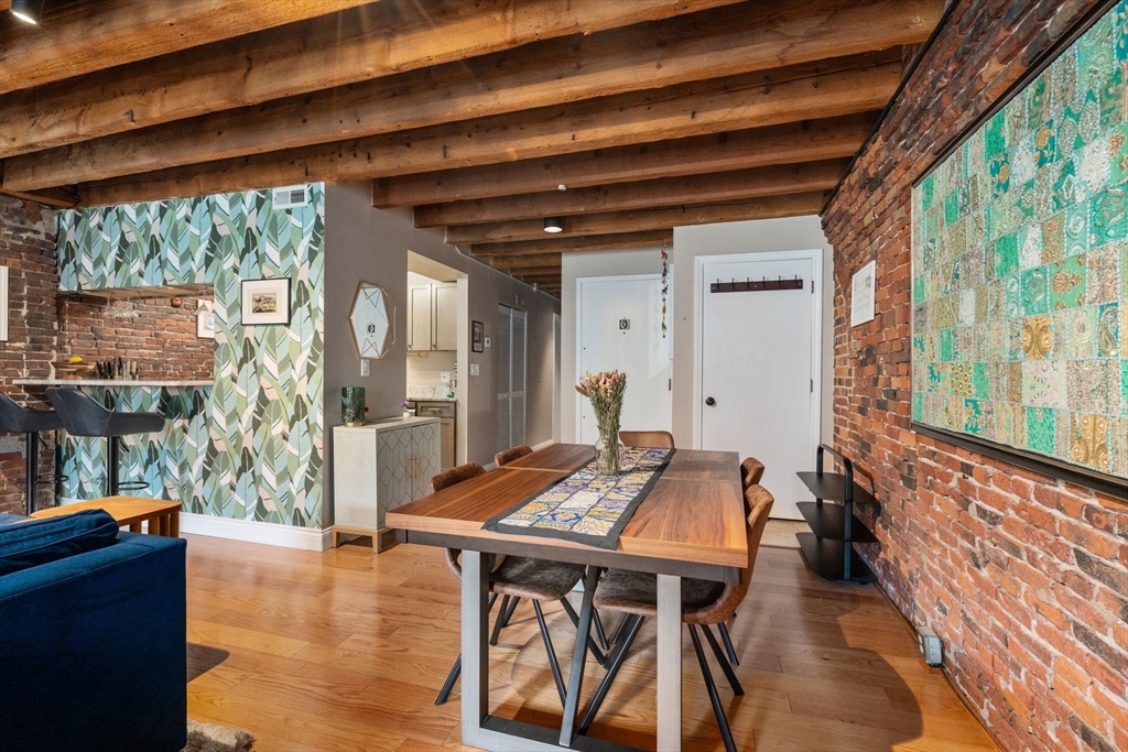 Boston, Massachusetts, 02109, United States, 1 Bedroom Bedrooms, ,1 BathroomBathrooms,Residential,For Sale,1874880