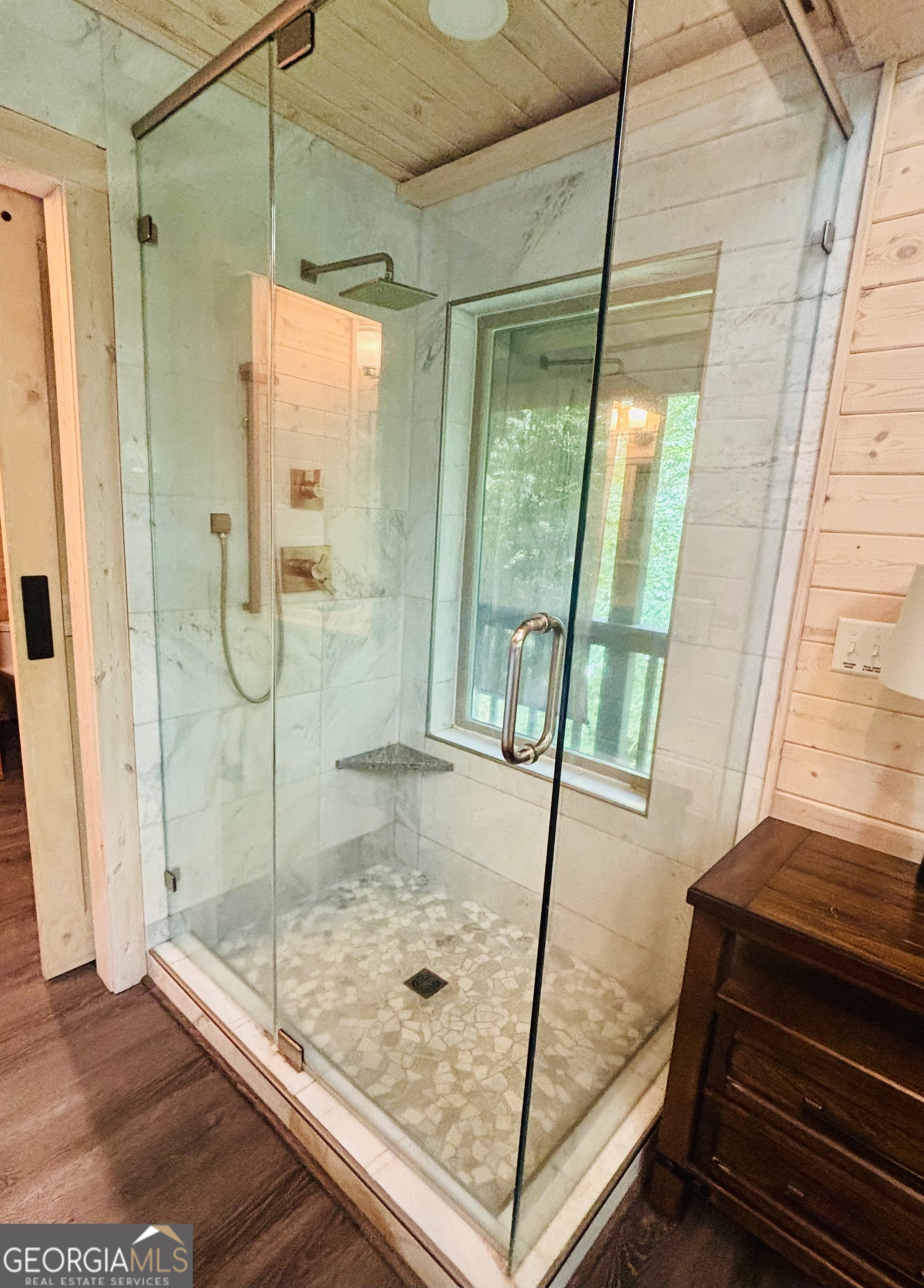 Cleveland, Georgia, 30528, United States, 1 Bedroom Bedrooms, ,1 BathroomBathrooms,Residential,For Sale,1864769