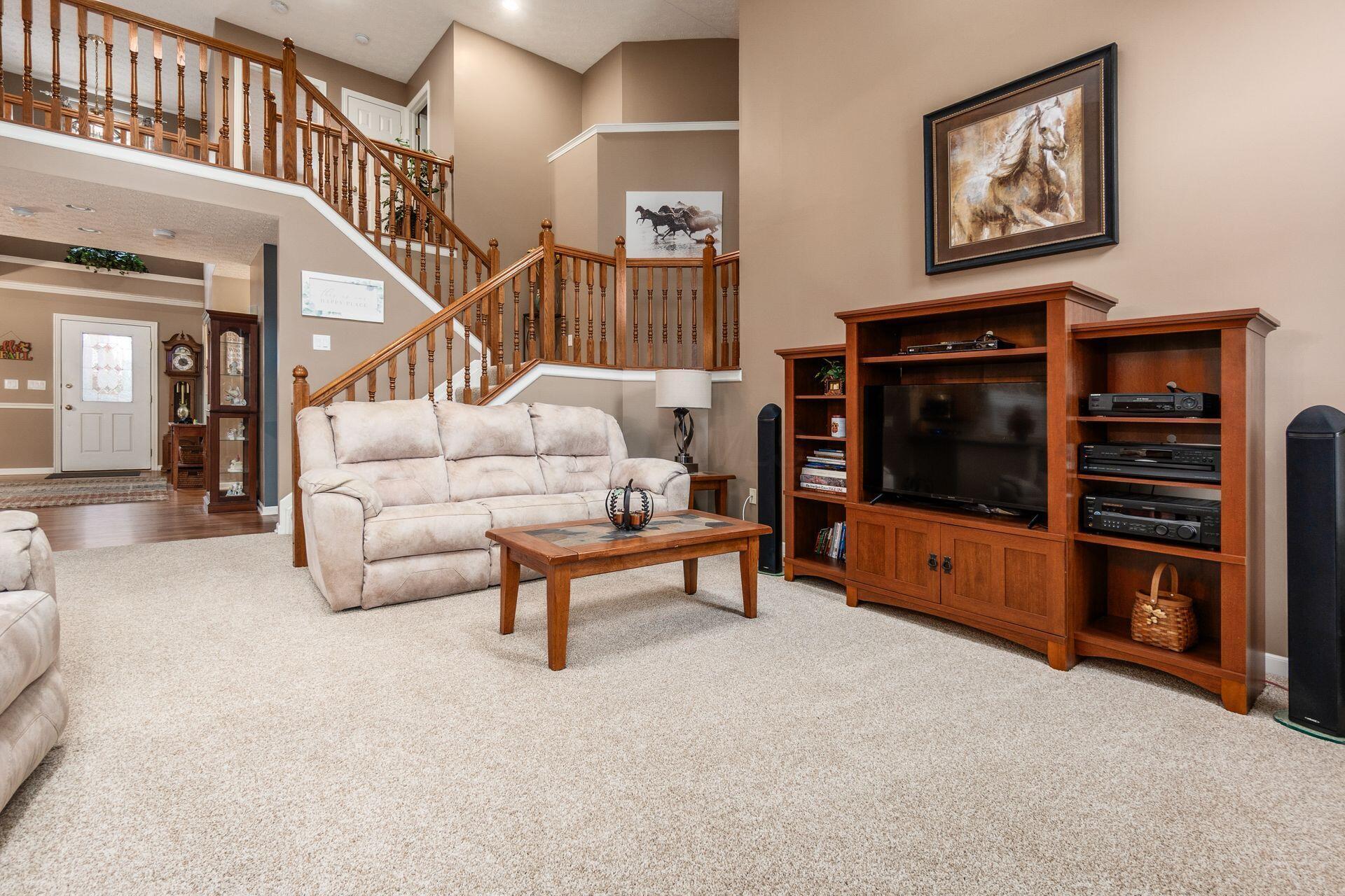 Dublin, Ohio, 43016, United States, 4 Bedrooms Bedrooms, ,4 BathroomsBathrooms,Residential,For Sale,1996840