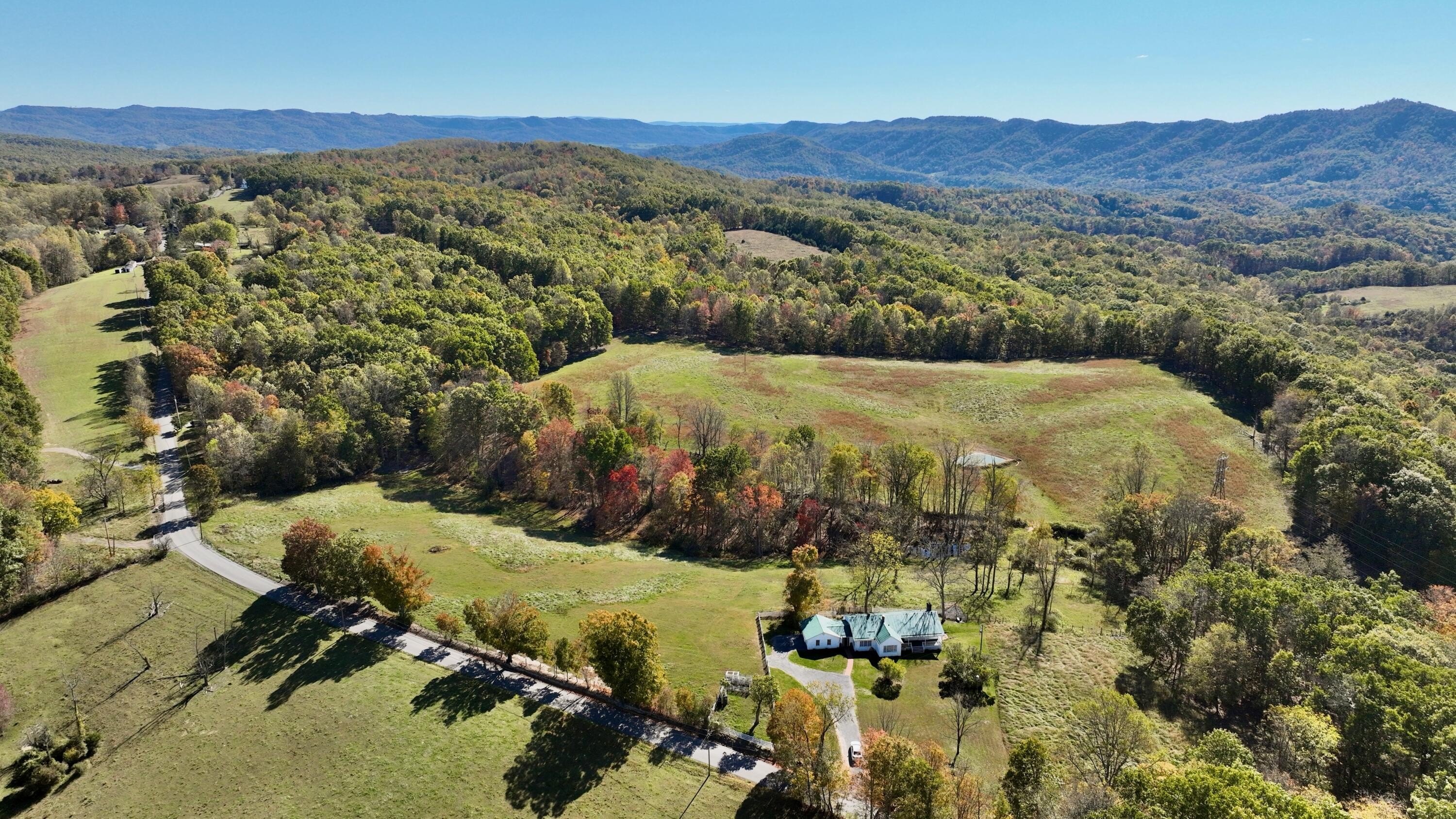 5557 Flat Mountain Rd, Alderson, West Virginia, 24910, United States, 3 Bedrooms Bedrooms, ,4 BathroomsBathrooms,Residential,For Sale,5557 Flat Mountain Rd,1644446