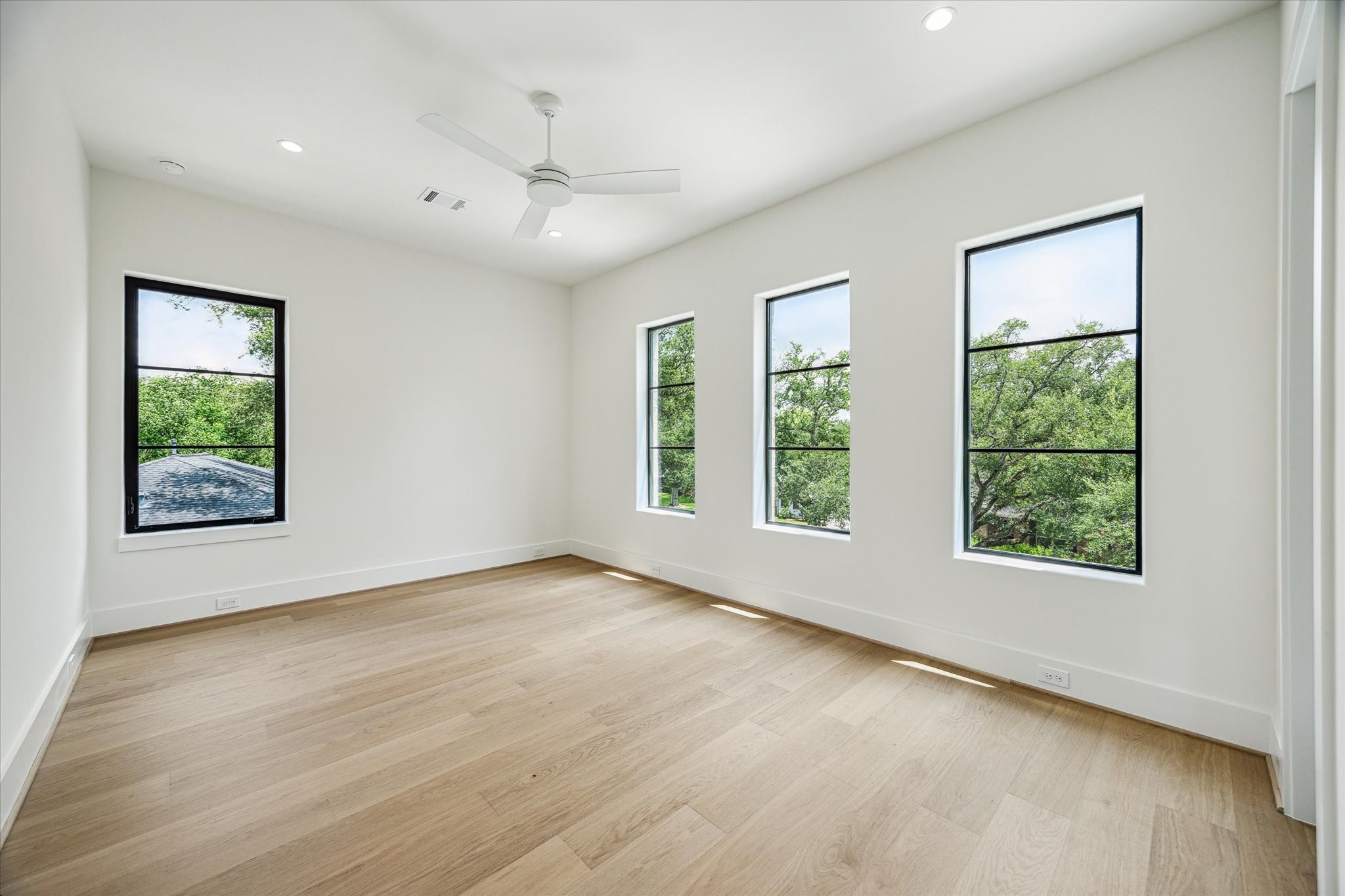  4914 Wigton Drive - 物件實景