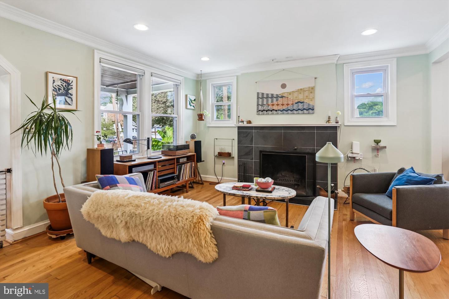 Washington, District of Columbia, 20011, United States, 3 Bedrooms Bedrooms, ,4 BathroomsBathrooms,Residential,For Sale,1941058