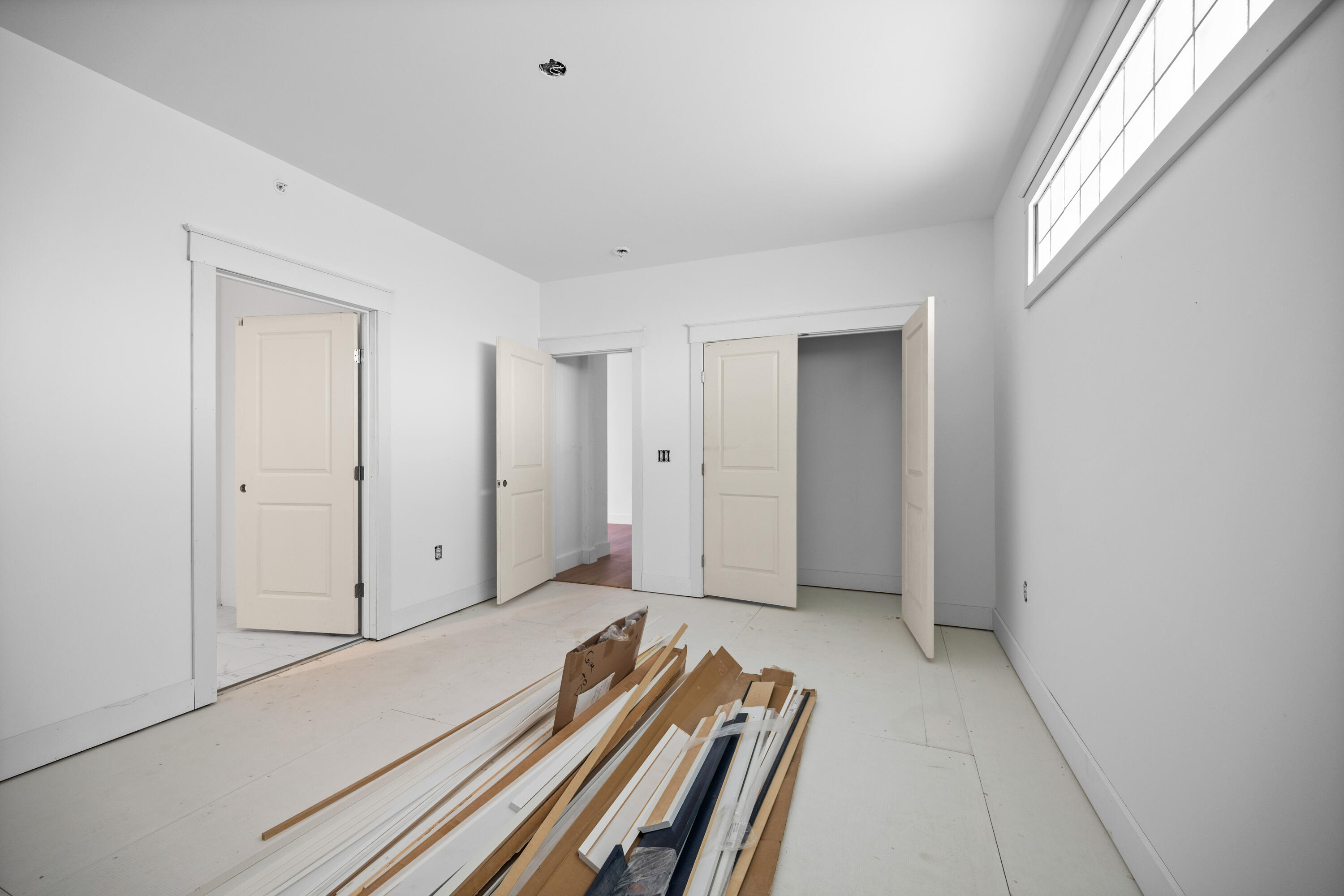 Dayton, Kentucky, 41074, United States, 2 Bedrooms Bedrooms, ,3 BathroomsBathrooms,Residential,For Sale,1994869