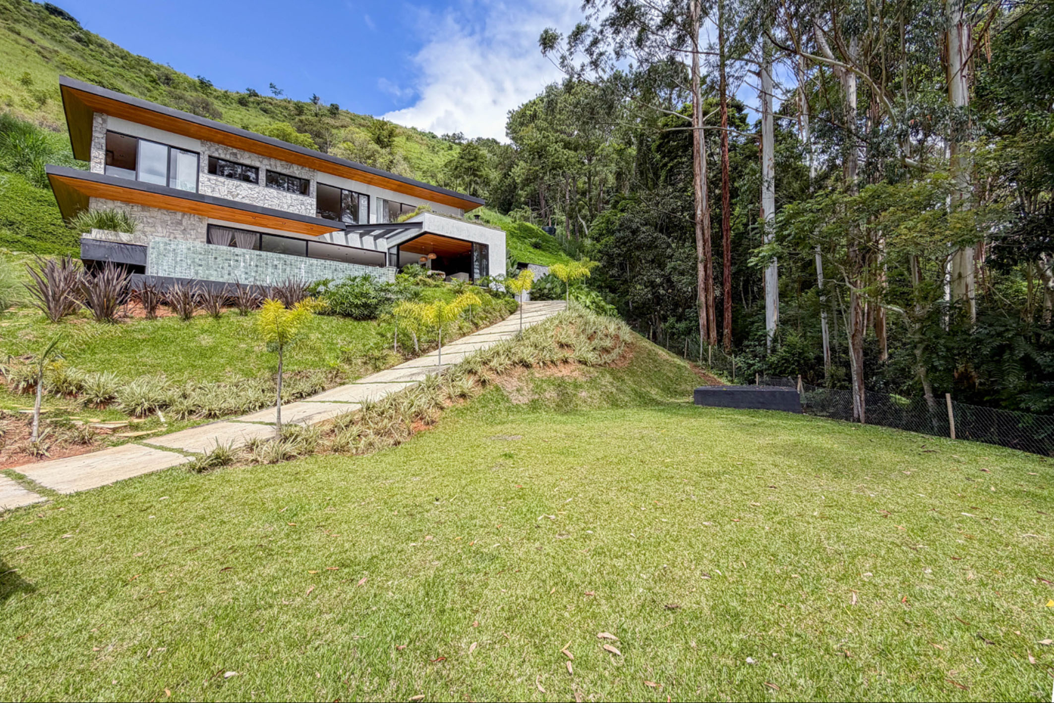  Contemporary residence with four suites in Fazenda Marambaia - 物件實景