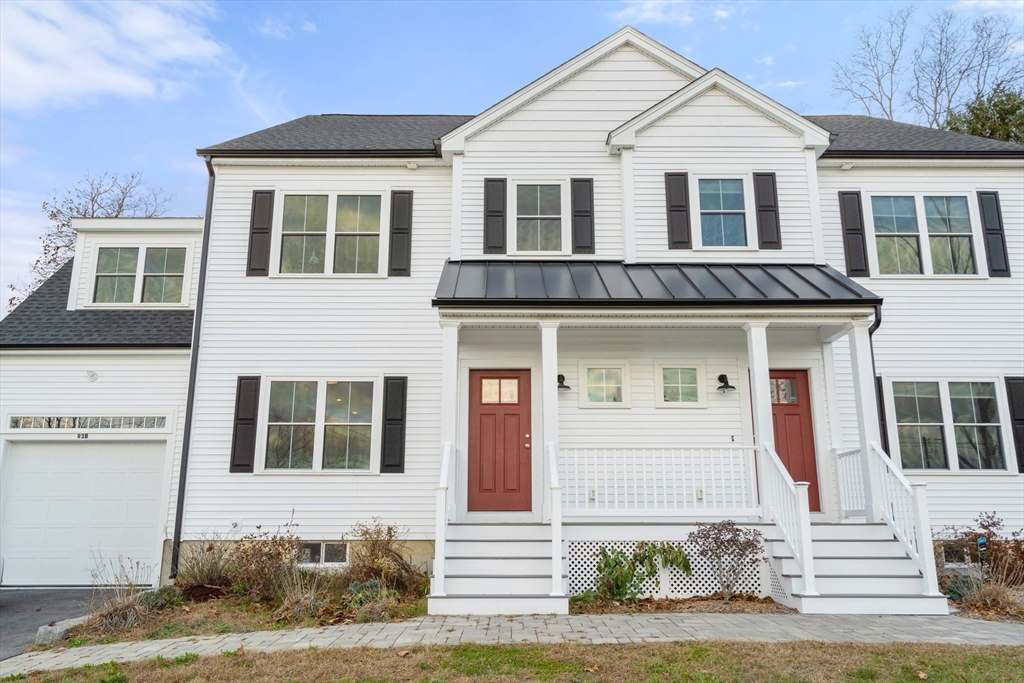 Mendon, Massachusetts, 01756, United States, 3 Bedrooms Bedrooms, ,3 BathroomsBathrooms,Residential,For Sale,1996040