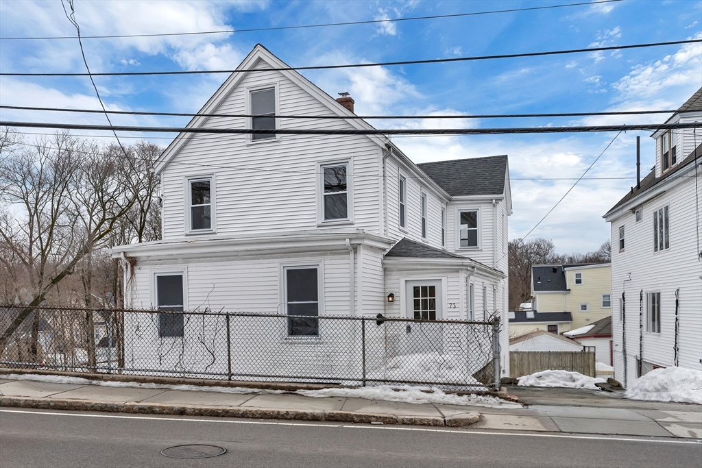 Dedham, Massachusetts, 02026, United States, 3 Bedrooms Bedrooms, ,2 BathroomsBathrooms,Residential,For Sale,2040275