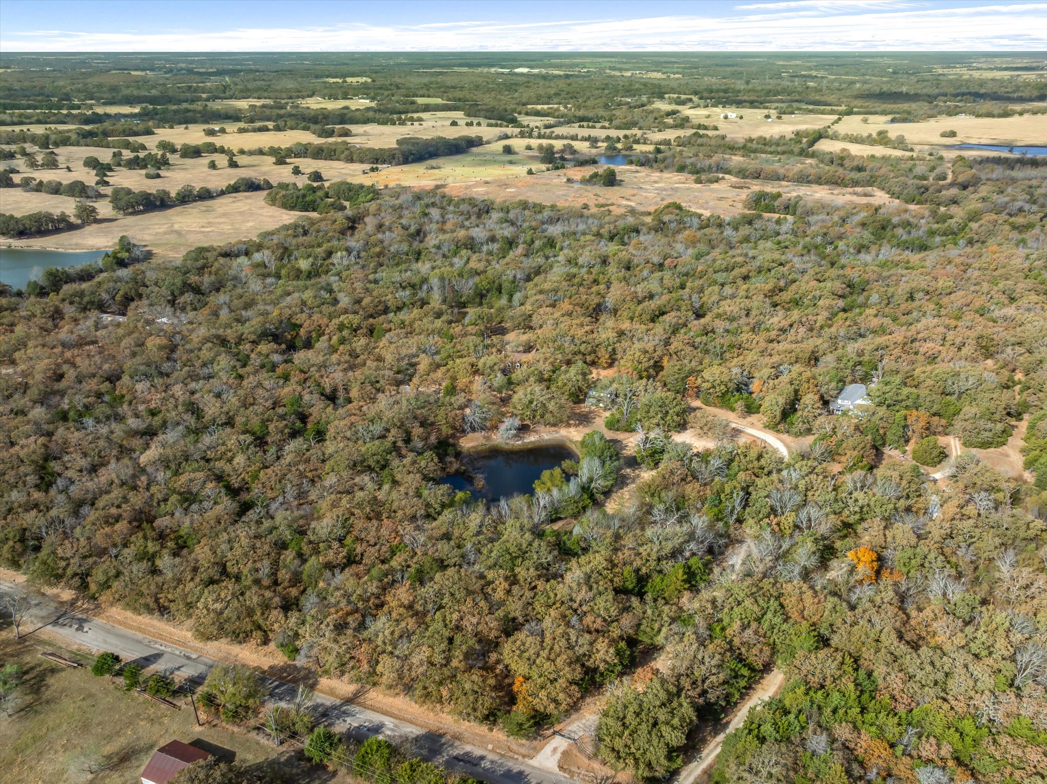 Wills Point, Texas, 75169, United States, 4 Bedrooms Bedrooms, ,4 BathroomsBathrooms,Residential,For Sale,1996475