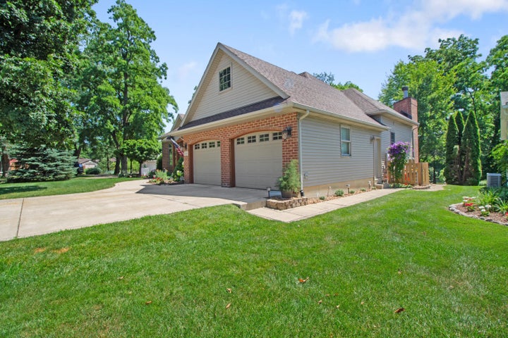 Crown Point, Indiana, 46307, United States, 3 Bedrooms Bedrooms, ,3 BathroomsBathrooms,Residential,For Sale,1942577