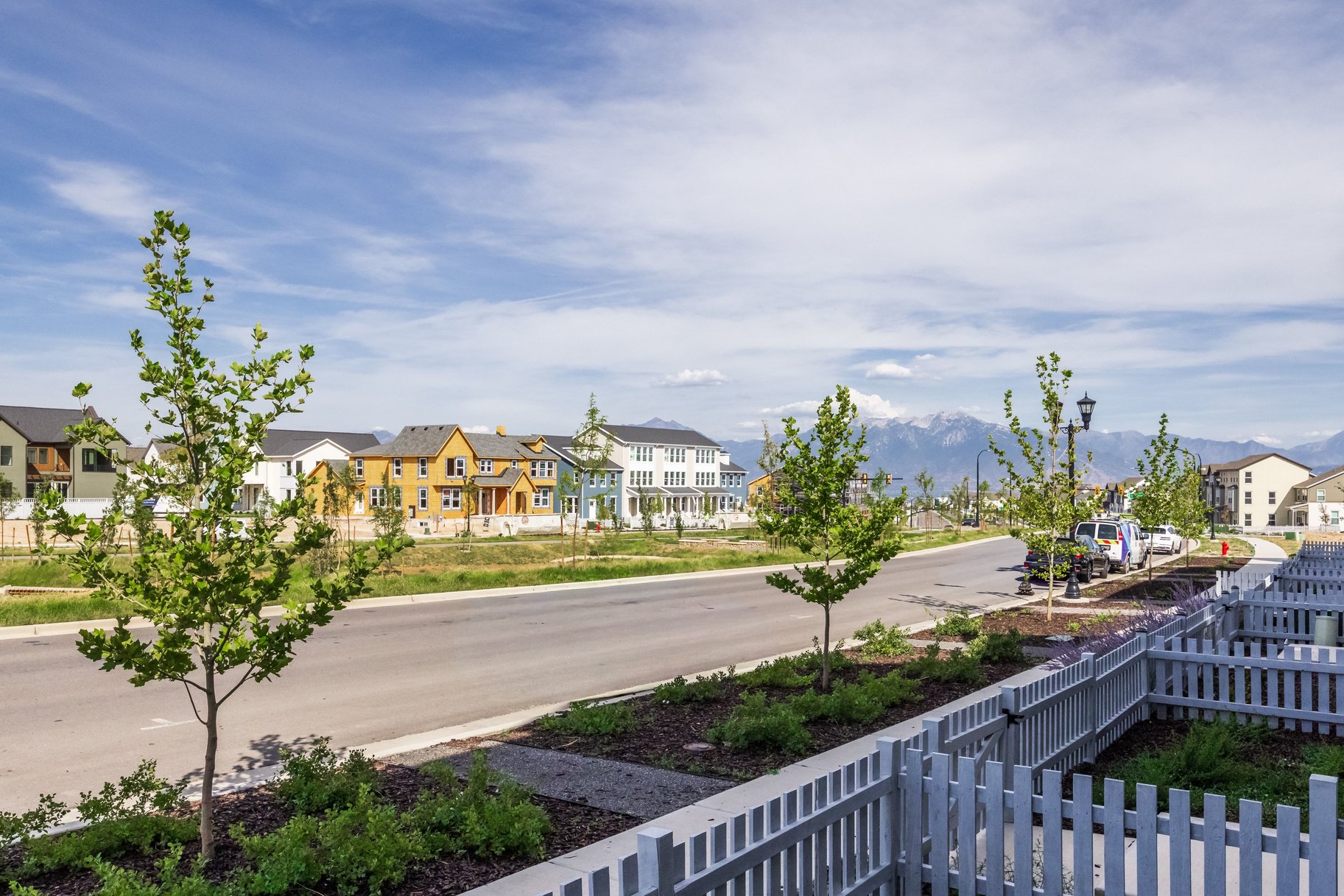  Tudor 3-Story Townhome in Upper Daybreak - 物件實景