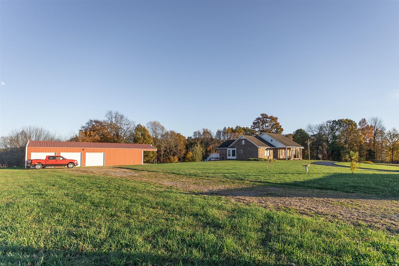 Scottsville, Kentucky, 42164, United States, 4 Bedrooms Bedrooms, ,3 BathroomsBathrooms,Residential,For Sale,1971649