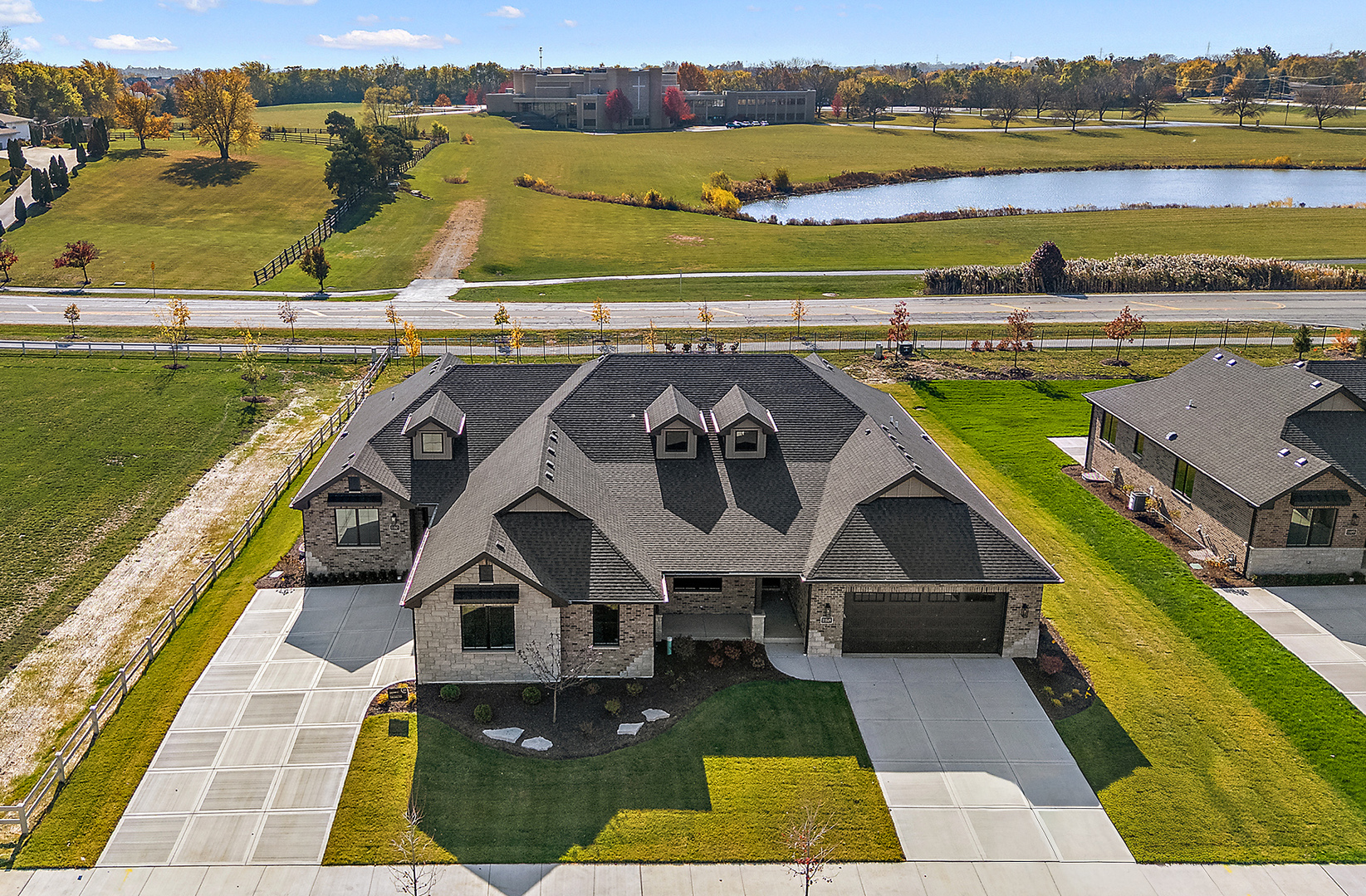 Orland Park, Illinois, 60467, United States, 2 Bedrooms Bedrooms, ,2 BathroomsBathrooms,Residential,For Sale,1977493