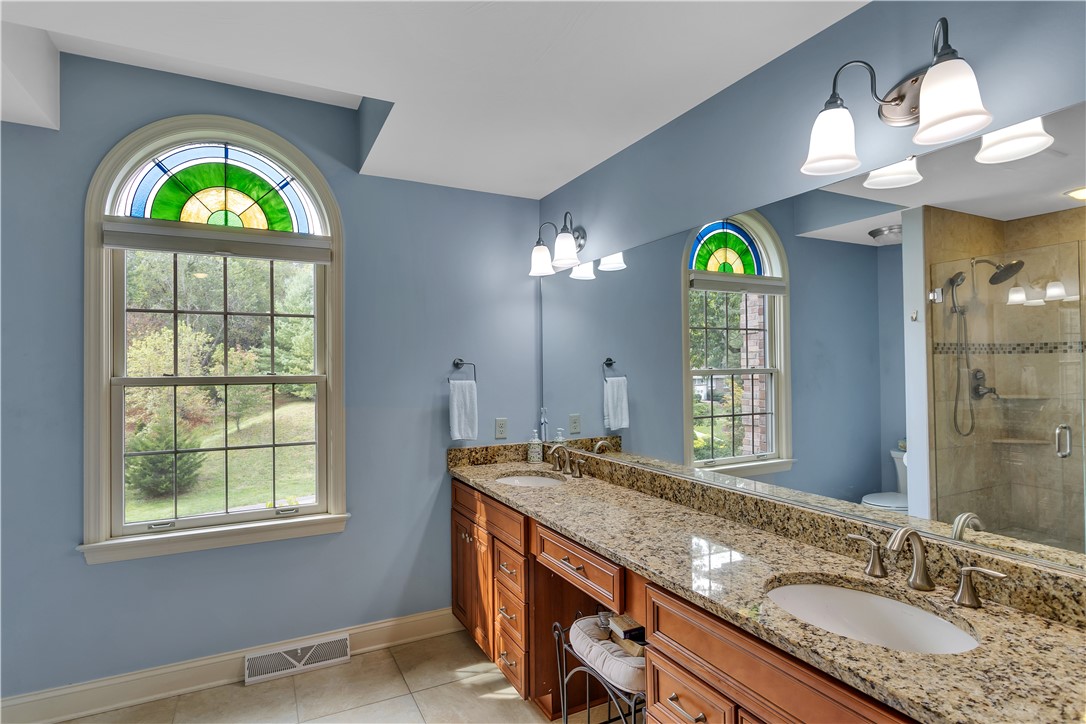 Peters Twp, Pennsylvania, 15317, United States, 4 Bedrooms Bedrooms, ,4 BathroomsBathrooms,Residential,For Sale,2002286