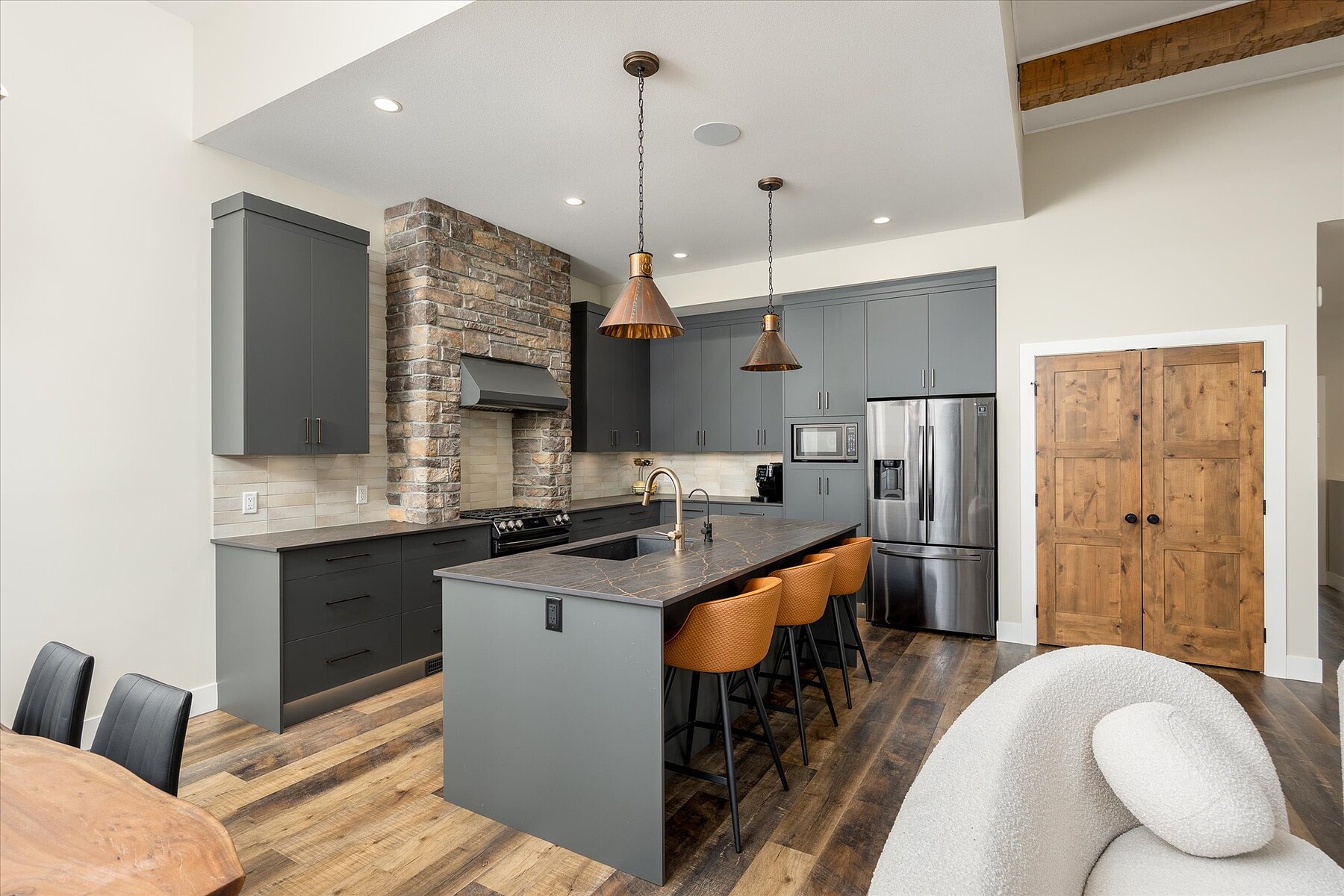  Contemporary Home in Lakestone - 物件實景