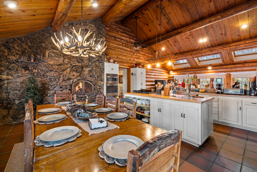 CHILOQUIN, Oregon, 97624, United States, 3 Bedrooms Bedrooms, ,3 BathroomsBathrooms,Residential,For Sale,1974697